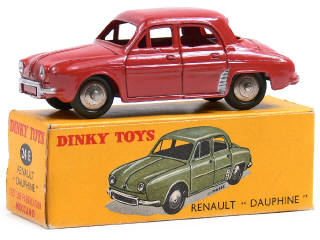 Lot 1071 - DINKY TOYS (FRANCE) (1)