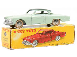 Lot 1144 - DINKY TOYS FRANCE (1)
