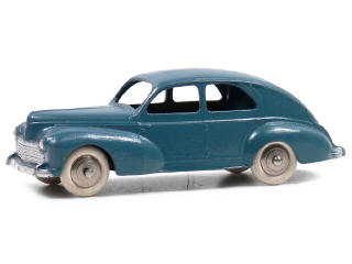 Lot 1115 - DINKY TOYS FRANCE (1)