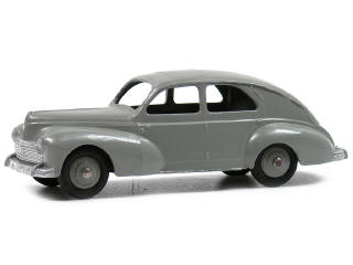 Lot 1120 - DINKY TOYS FRANCE (1)