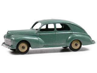 Lot 1106 - DINKY TOYS FRANCE (1)