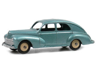 Lot 1107 - DINKY TOYS FRANCE (1)