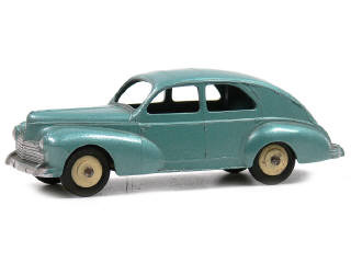 Lot 1116 - DINKY TOYS FRANCE (1)