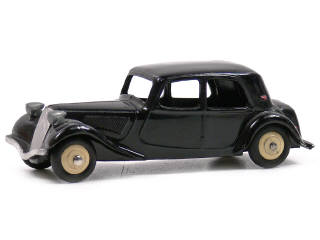Lot 1094 - DINKY TOYS FRANCE (1)