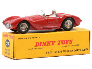 Lot 1050 - DINKY TOYS FRANCE (1)