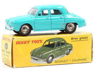 Lot 1074 - DINKY TOYS FRANCE (1)