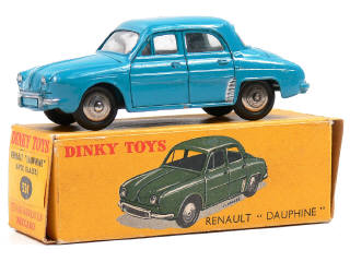 Lot 1075 - DINKY TOYS FRANCE (1)