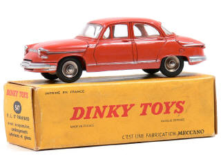 Lot 1166 - DINKY TOYS FRANCE (1)