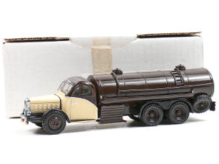 Lot 717 - MINITRUCKS (FRANCE) (1)