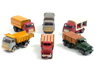 Lot 915 - FRANCE JOUETS (FRANCE) (6)