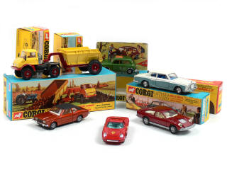 Lot 693 - CORGI TOYS (GB) (6)