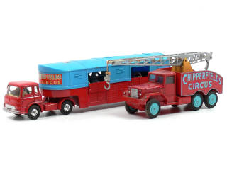 Lot 684 - CORGI TOYS (GB) (2)