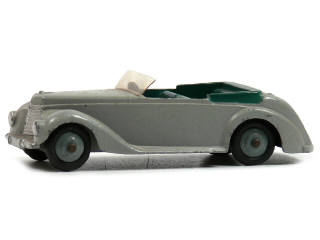 Lot 733 - DINKY TOYS GB (1)