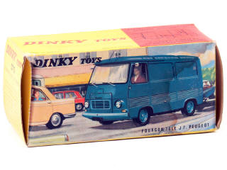 Lot 246 - DINKY TOYS FRANCE (1)
