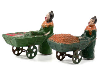 Lot 218 - FIGURINES en composition (2)