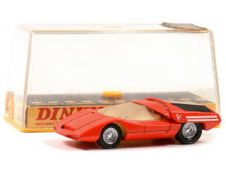 Lot 357 - DINKY TOYS FRANCE (1)