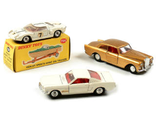Lot 430 - DINKY TOYS GB (3)