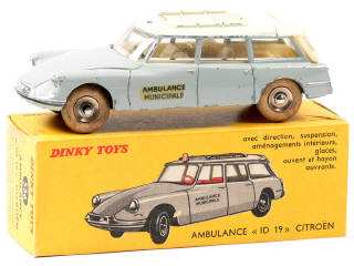 Lot 348 - DINKY TOYS (FRANCE) (1)