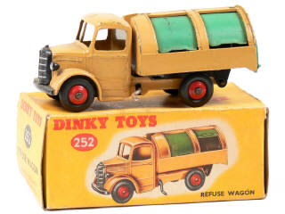 Lot 417 - DINKY TOYS GB (1)