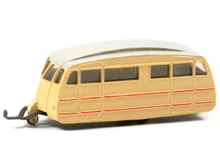 Lot 334 - DINKY TOYS FRANCE (1)