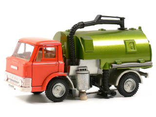 Lot 418 - DINKY TOYS GB (1)