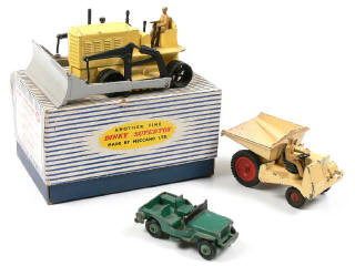 Lot 449 - DINKY TOYS GB (3)