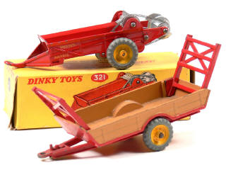 Lot 423 - DINKY TOYS (GB) (2)
