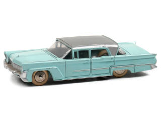 Lot 332 - DINKY TOYS FRANCE (1)