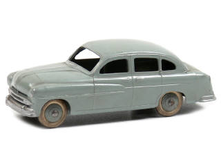 Lot 311 - DINKY TOYS FRANCE (1)