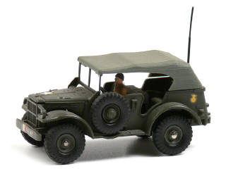 Lot 385 - DINKY TOYS FRANCE (1)