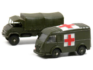 Lot 448 - DINKY TOYS FRANCE (2)