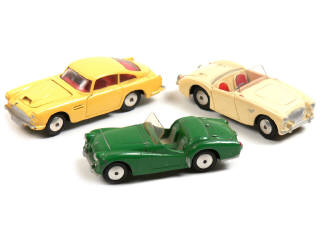 Lot 194 - CORGI TOYS (GB) (3)