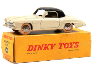 Lot 286 - DINKY TOYS (FRANCE) (1)