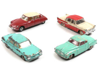 Lot 481 - DINKY TOYS FRANCE (4)
