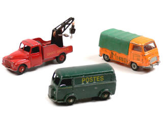 Lot 469 - DINKY TOYS FRANCE (3)