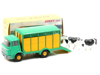 Lot 316 - DINKY TOYS FRANCE (1)