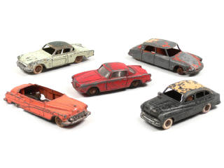 Lot 367 - DINKY TOYS FRANCE (5)