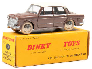 Lot 258 - DINKY TOYS FRANCE (1)