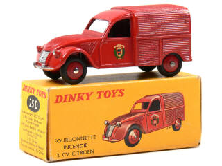 Lot 300 - DINKY TOYS FRANCE (1)