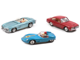 Lot 174 - DIVERS (3)