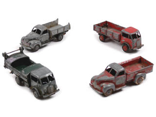 Lot 357 - DINKY TOYS FRANCE (4)