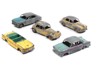 Lot 381 - DINKY TOYS FRANCE (6)