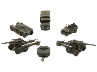 Lot 382 - DINKY TOYS FRANCE (6)