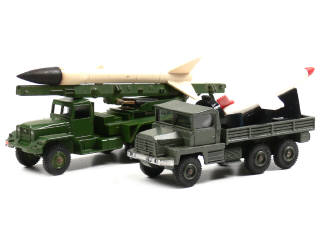 Lot 411 - DINKY TOYS GB (2)