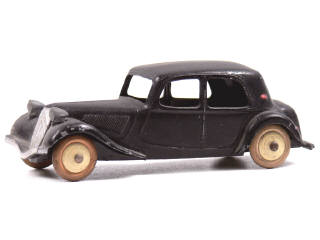 Lot 237 - DINKY TOYS FRANCE (1)