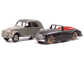 Lot 326 - DINKY TOYS FRANCE (2)