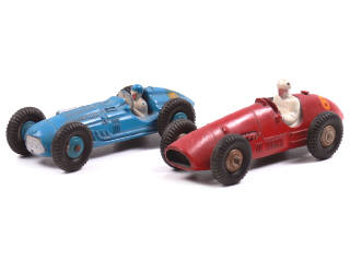 Lot 323 - DINKY TOYS FRANCE (2)