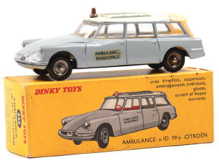 Lot 268 - DINKY TOYS (FRANCE) (1)