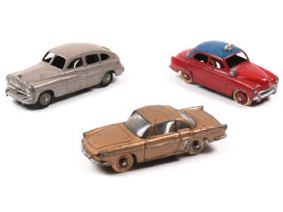 Lot 348 - DINKY TOYS FRANCE (3)