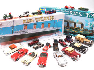 Lot 211 - DIVERS (22)